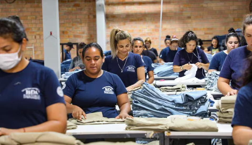 Capa: Recorde e expansão: a maquila paraguaia projeta um 2026 promissor