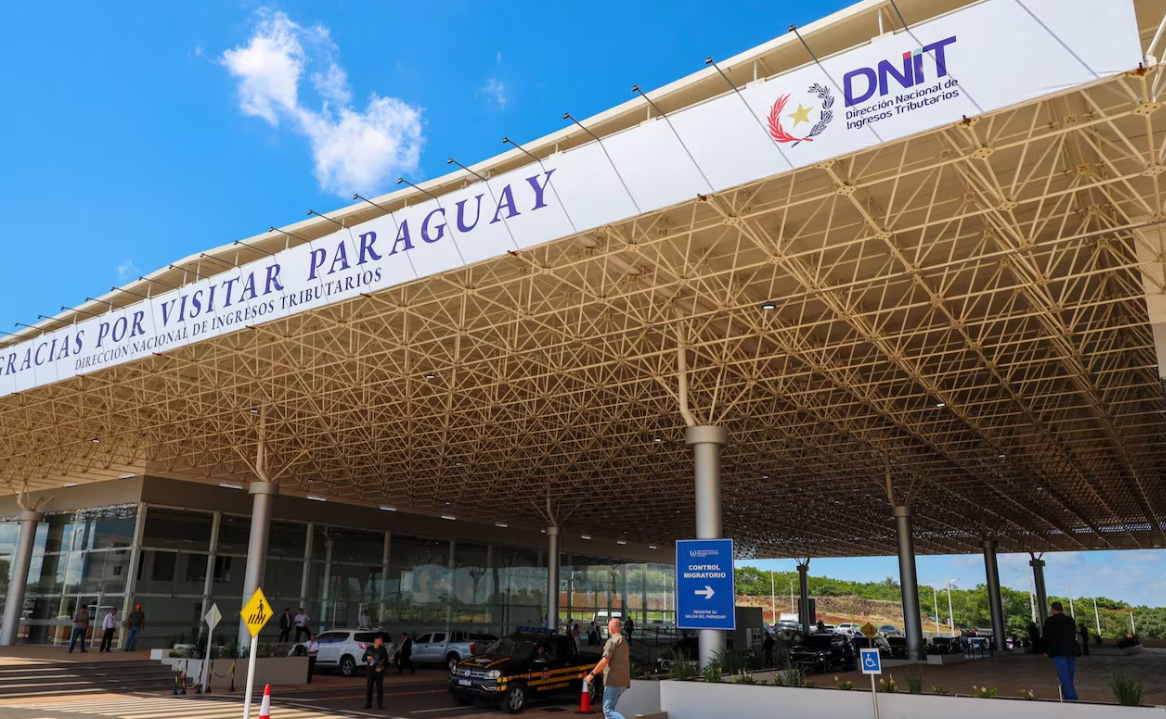 Capa: Ponte da Integração já absorve até 25% do trânsito pesado antes concentrado na Ponte da Amizade