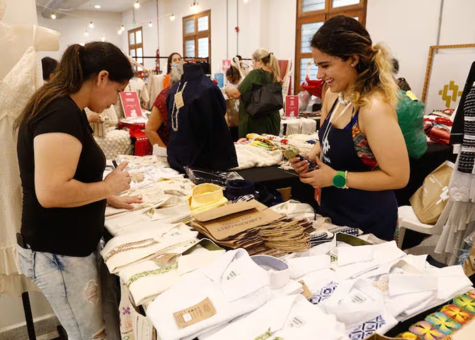 Capa: Paraguai se consolida como destino para empreendedores internacionais e MIPYMES locais