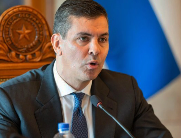 Capa: Presidente deve anunciar novo ministro da Economia após Semana Santa