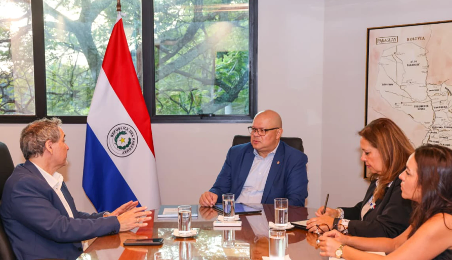Capa: Paraguai avança em plano de investimento e viabilidade para energia nuclear