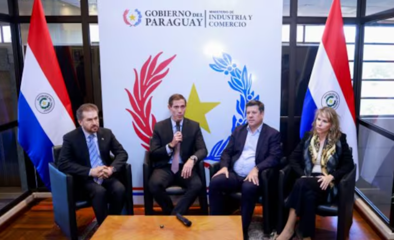 Capa: Política industrial busca consolidarse como política de Estado no Paraguai