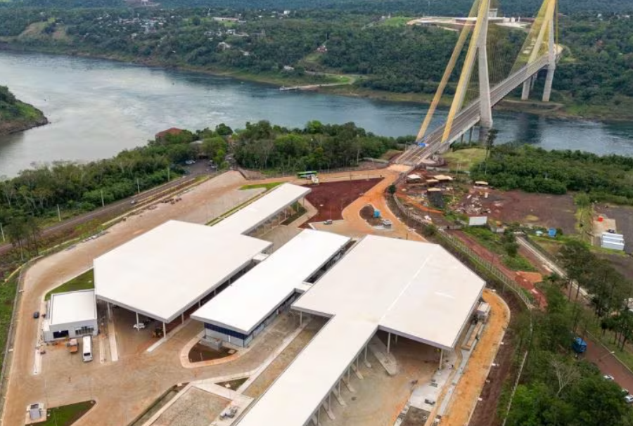 Capa: Novo arancel do Documento de Trânsito Vecinal Fronteiriço entra em vigor para residentes de zonas fronteiriças