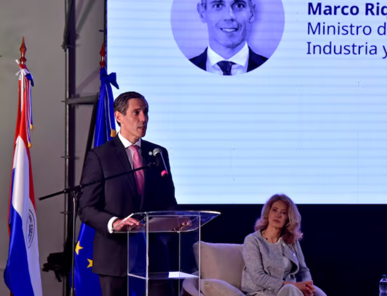 Capa: Paraguai pede à União Europeia que evite novas barreiras para-arancelárias