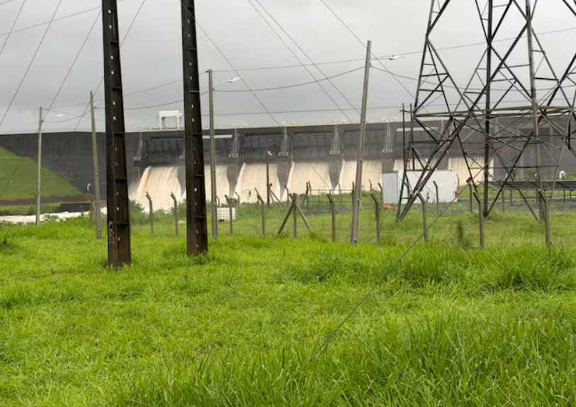 Capa: ANDE abre comportas das represas de Acaray e Yguazú diante da previsão de chuvas no Paraguai