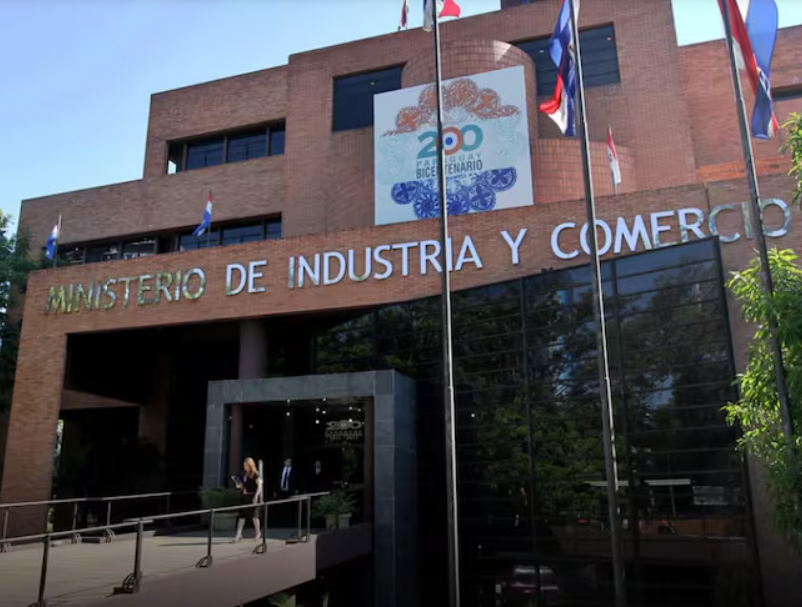 Capa: MIC exigirá firma eletrônica qualificada para trâmites de EAS no Paraguai a partir de novembro